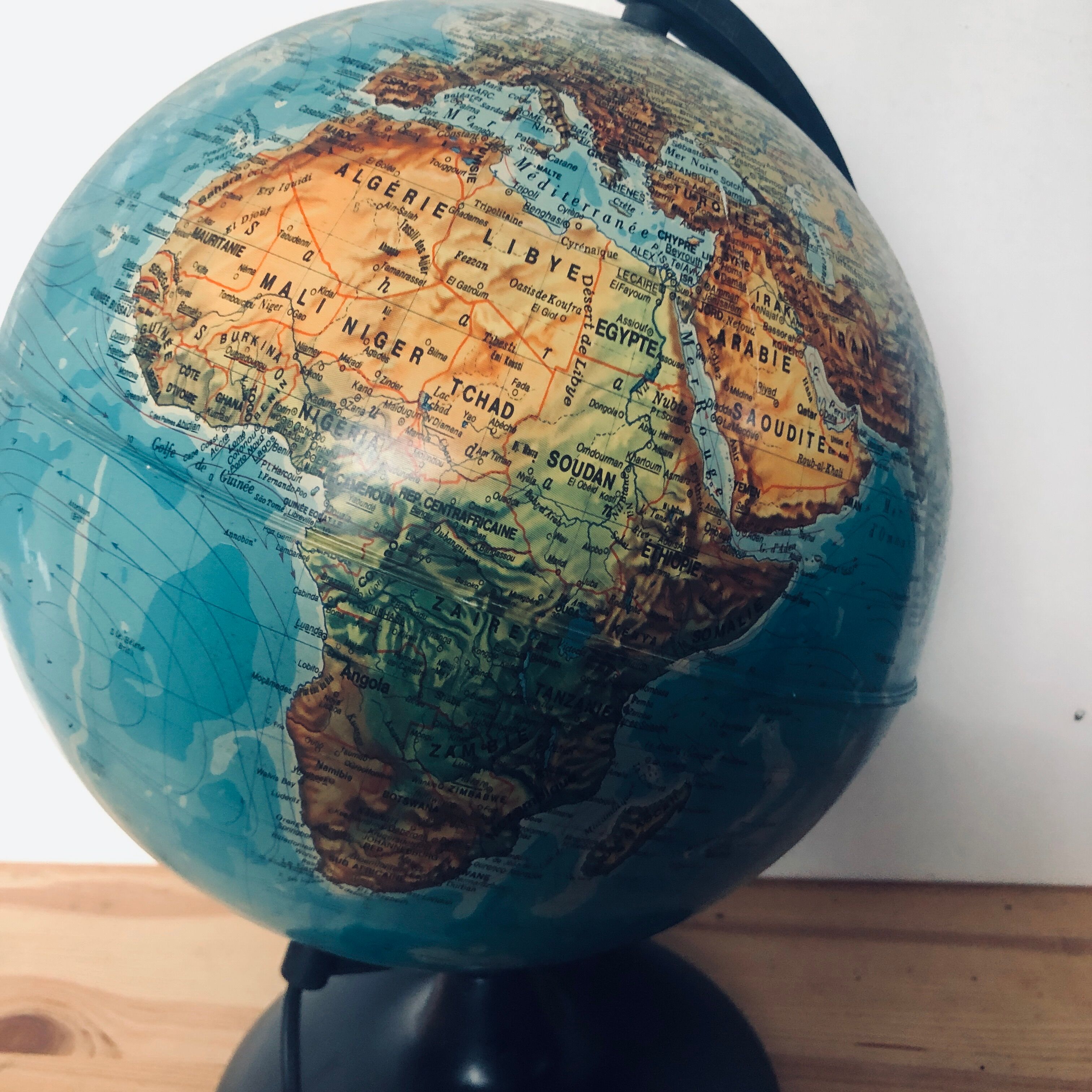 World map lamp