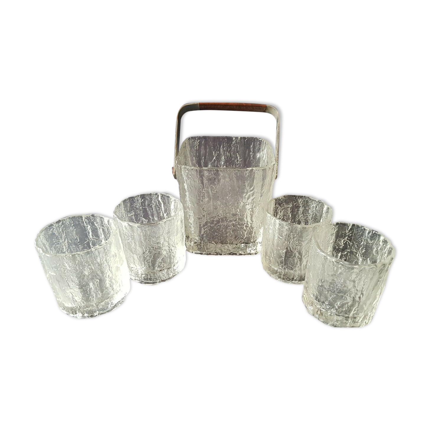 Lot of 4 whiskey glasses with its ice bucket frosted style
