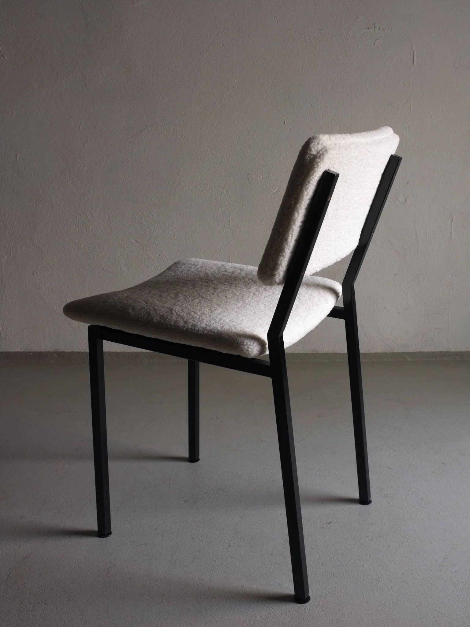 Black metal boucle chair | Kembo | Netherlands | 1960s