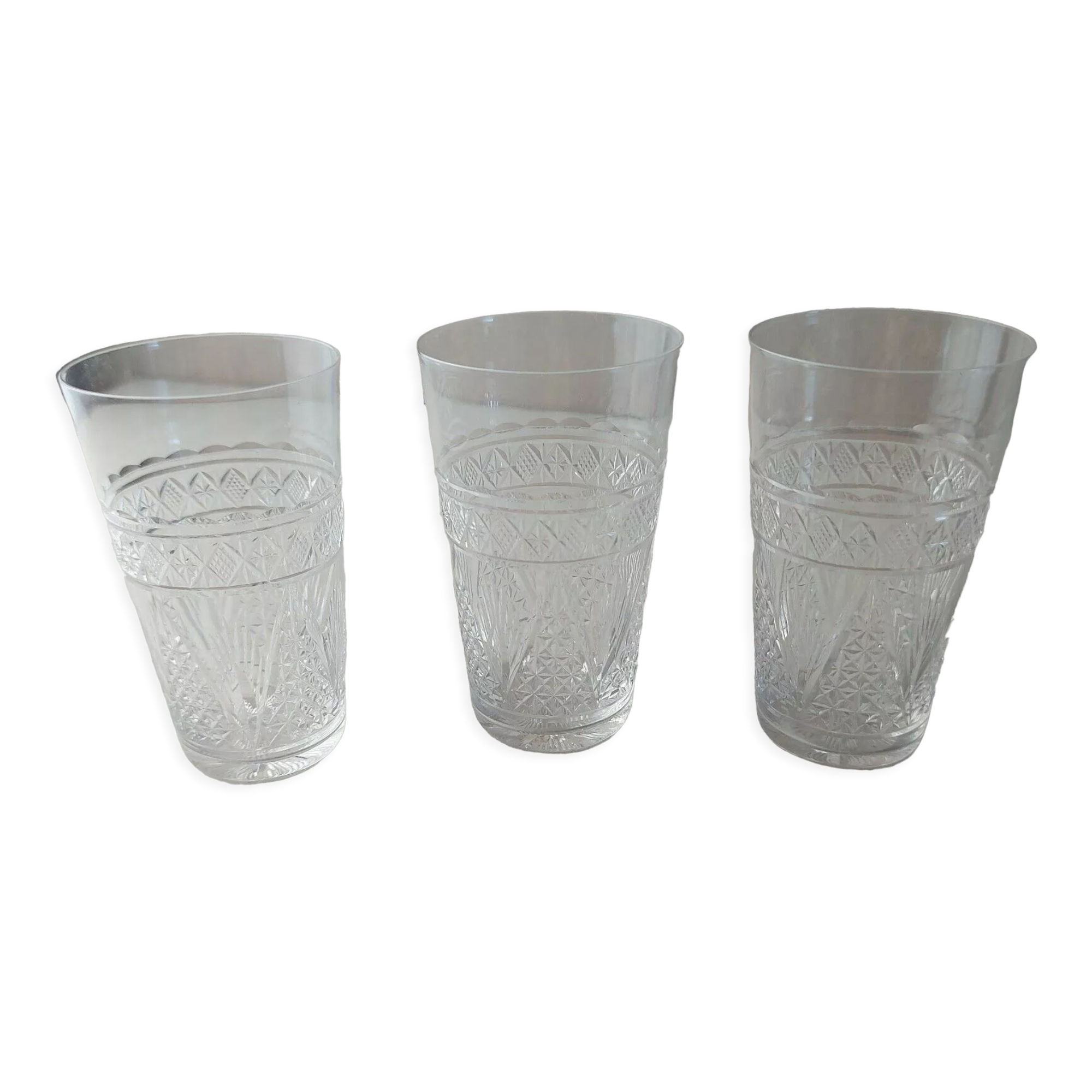 Set of 3 fine glasses, cut crystal, from Baccarat / Saint Louis