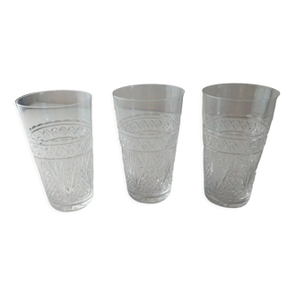 Lot de 3 verres fins, en cristal taillé, de Baccarat / Saint Louis