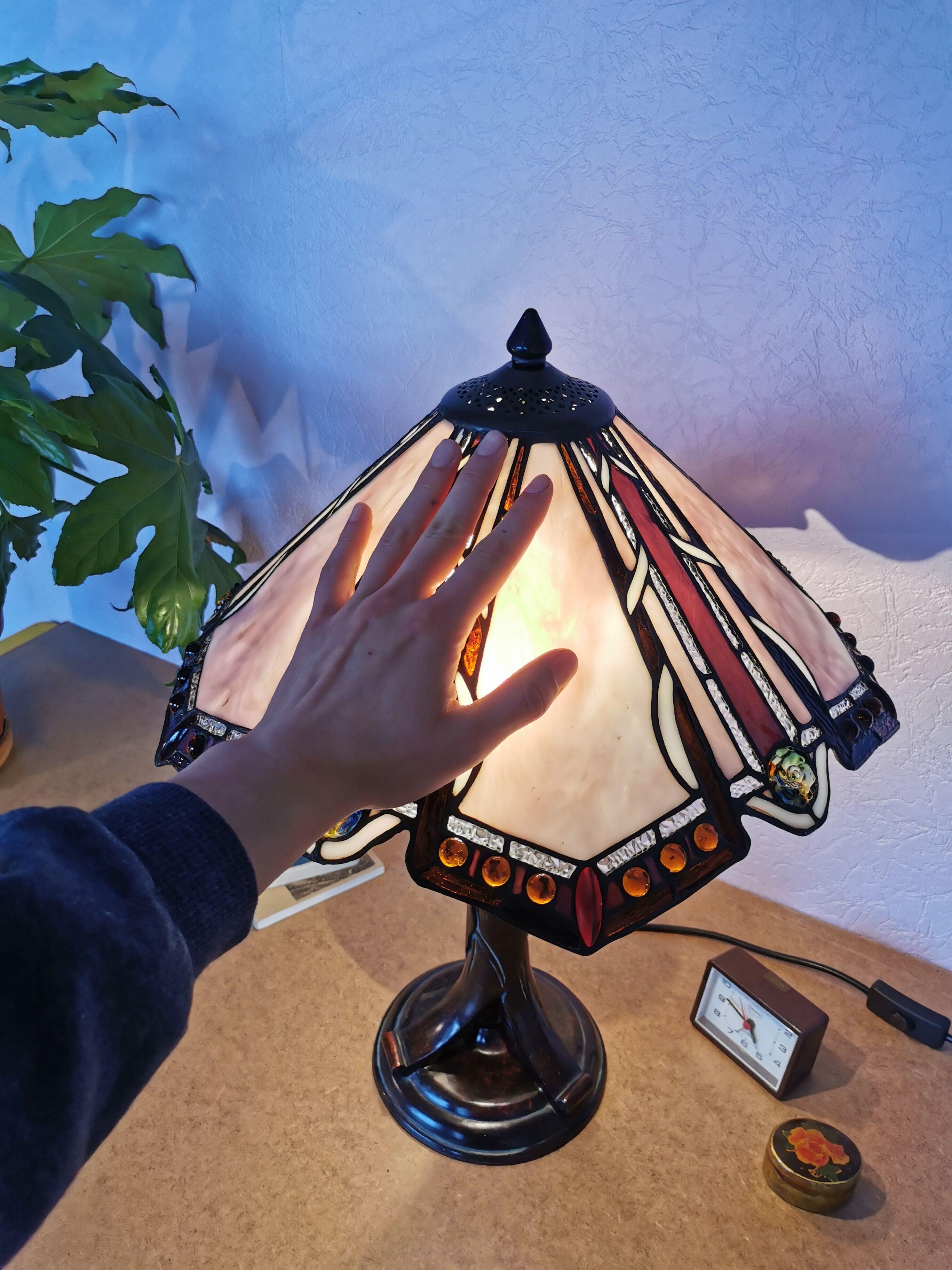 Tiffany style lamp, stained glass, art nouveau