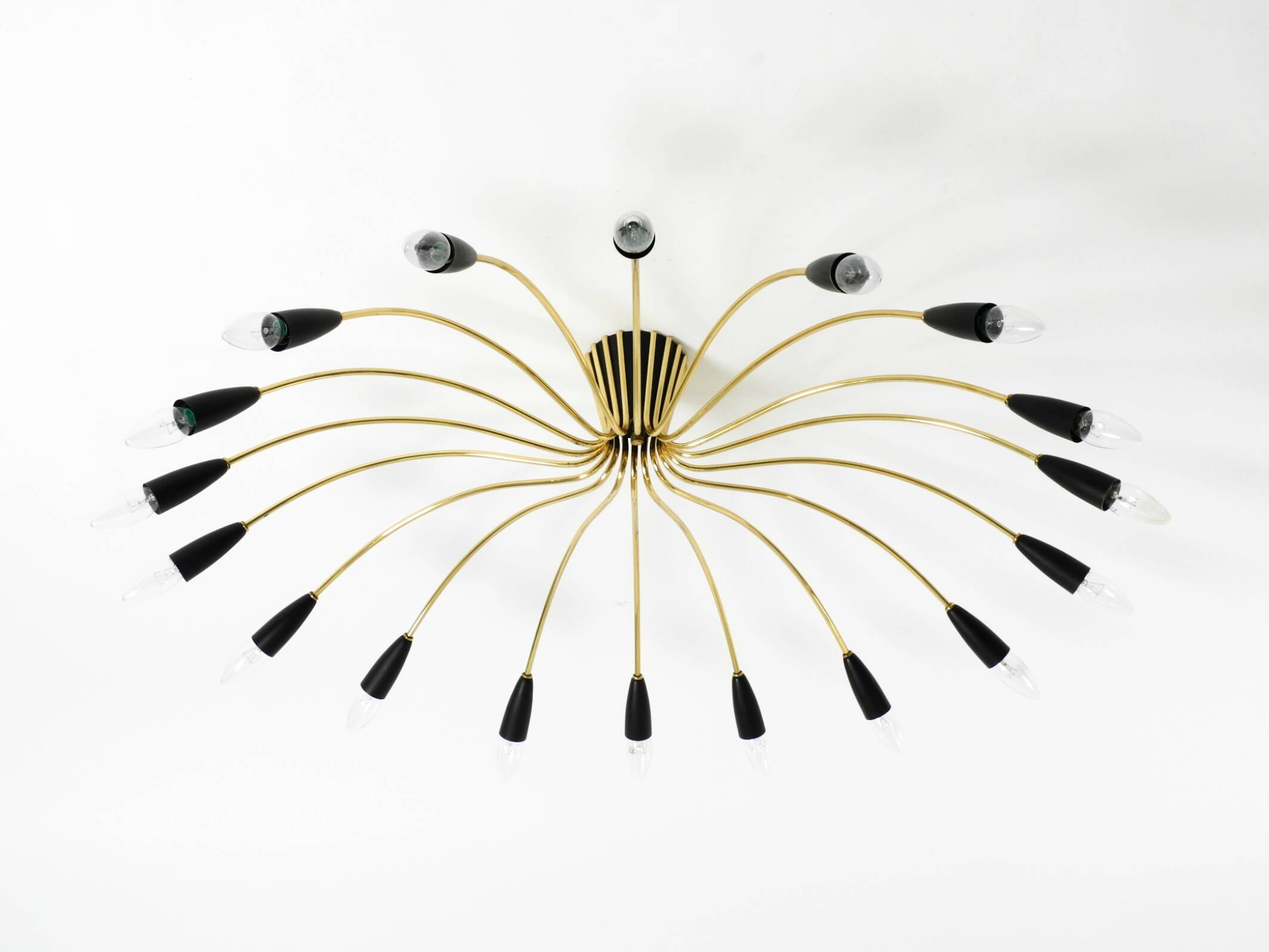 Huge 18-arm mid-century modern brass Sputnik ceiling lamp | Ø 113 cm