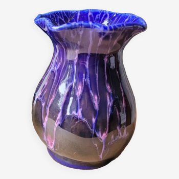 Enameled porcelain vase