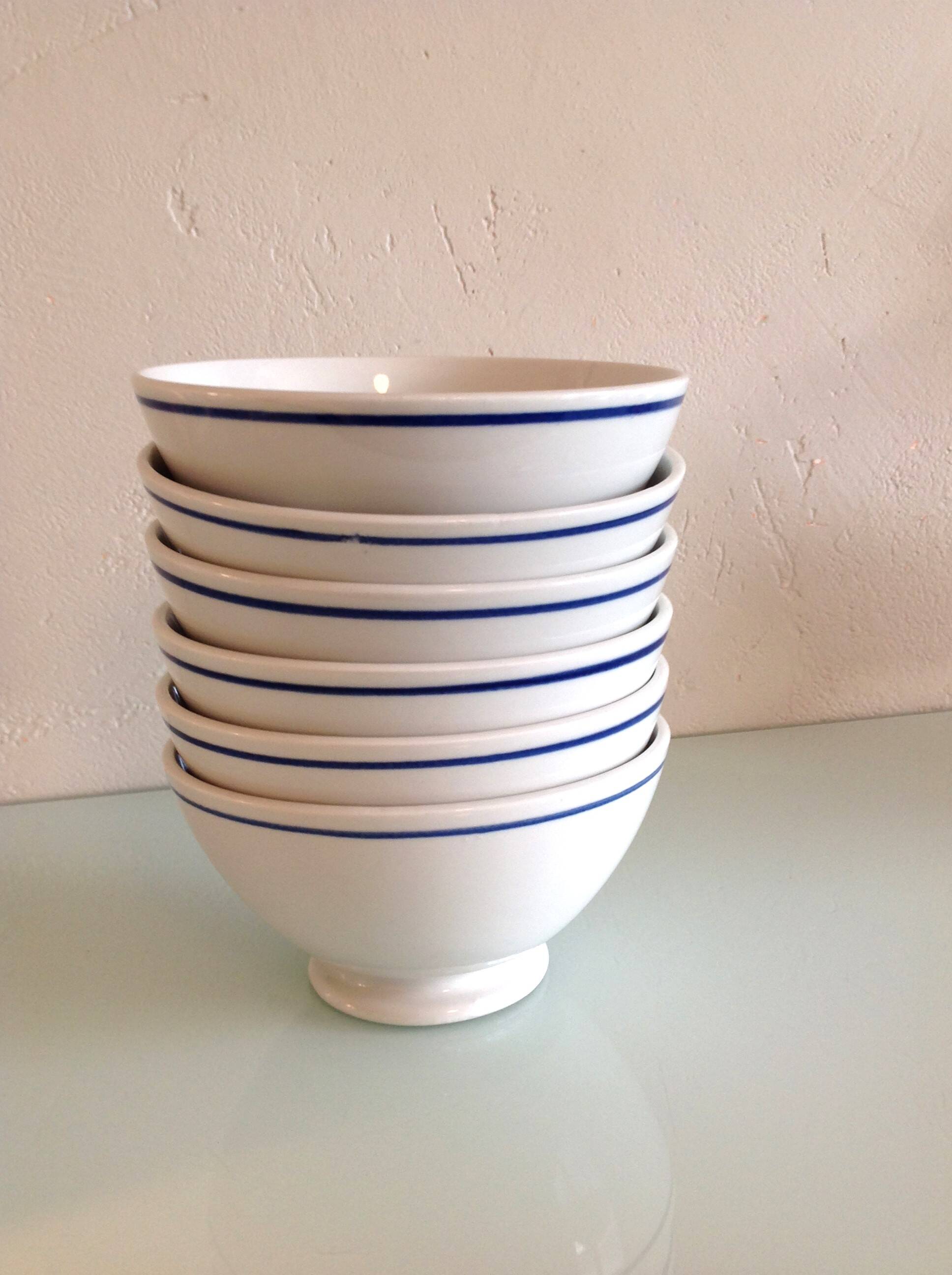 Set of six white bowls with blue edging from the Sarreguemines faience factories / vintage 70s