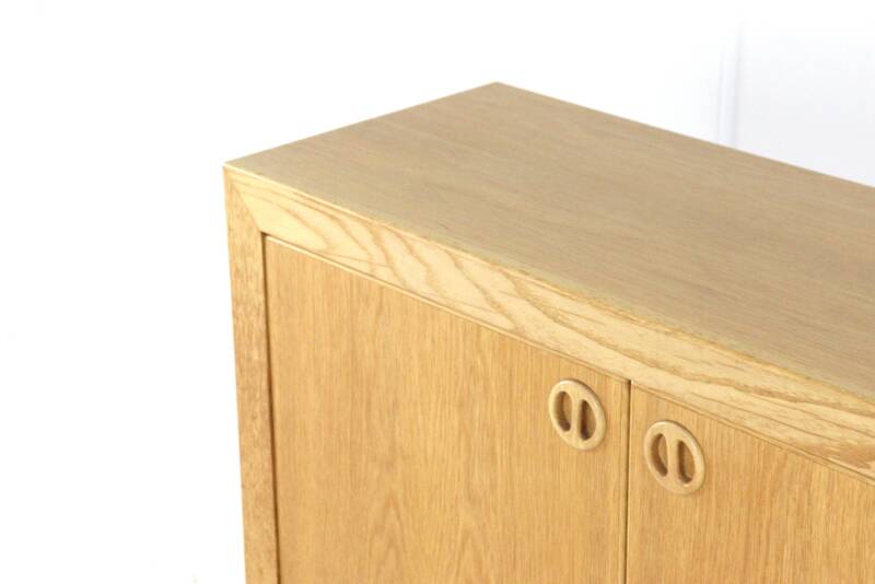 Compact oak buffet "Gehofen" - mid-century modern style - vintage