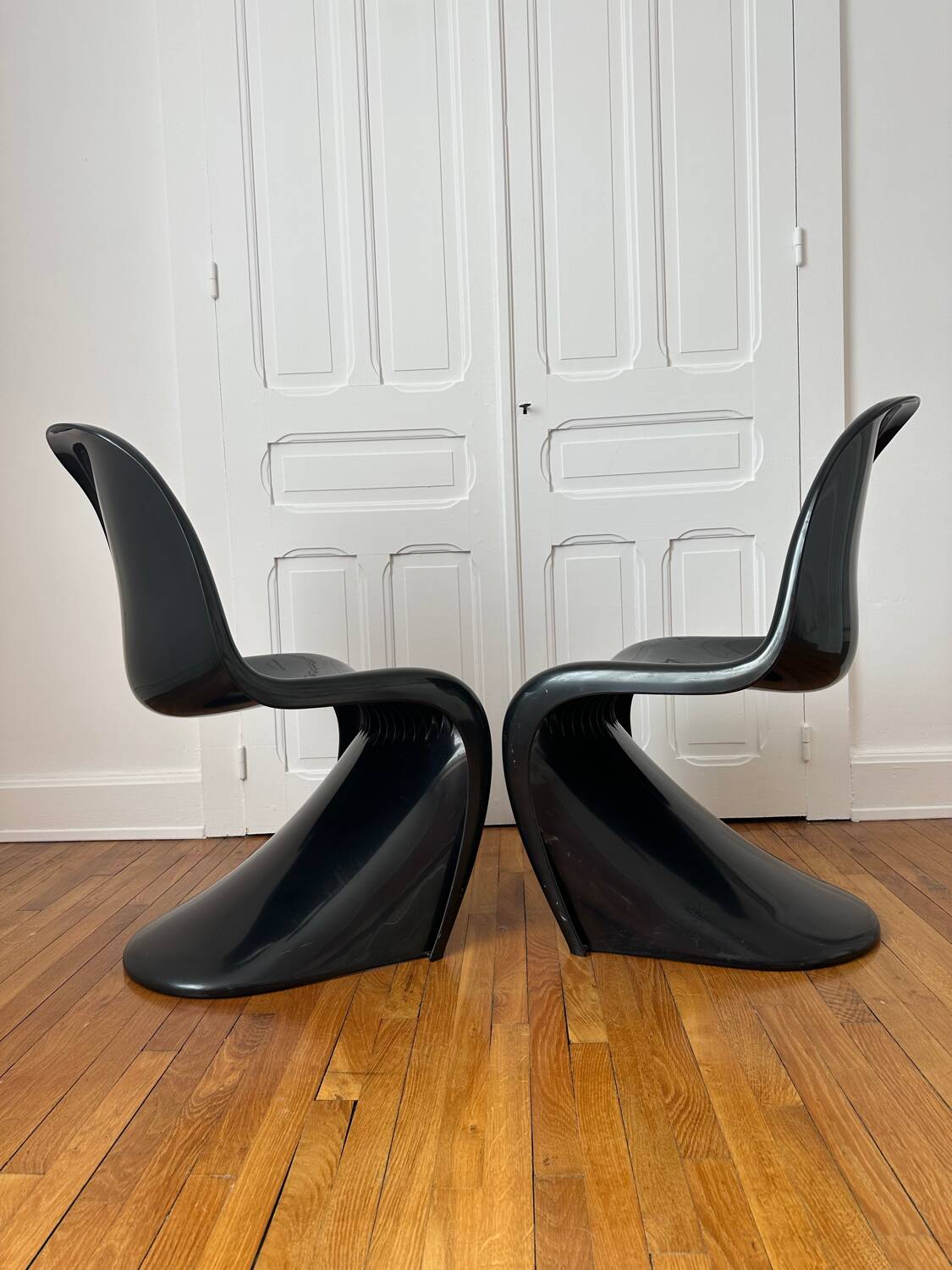 Pair of Verner Panton chairs by Herman Miller, 1975