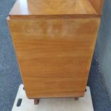 Armoire asymétrique