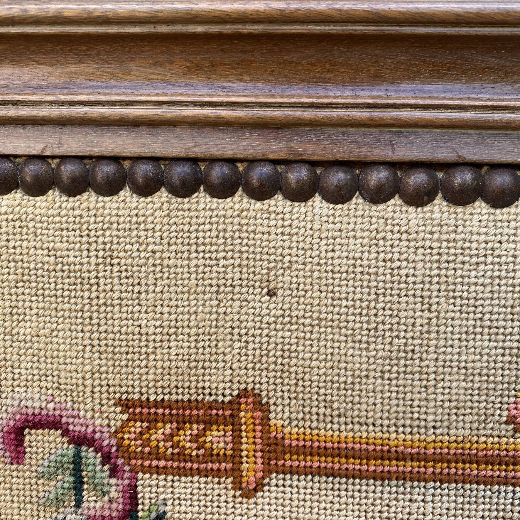 Wooden and embroidered fabric fireplace screen 94X62
