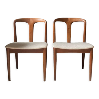 Pair of Juliane chairs by Johannes Andersen for Vamo Sønderborg