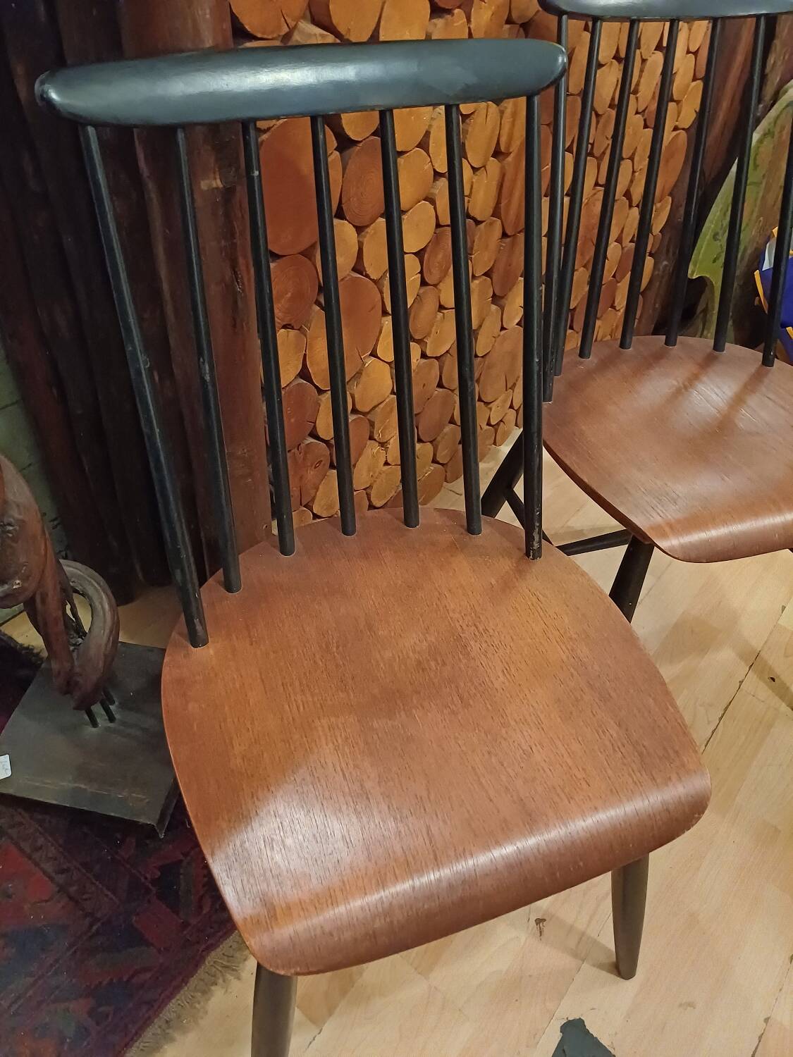 Paire de chaises scandinave " stol kamnik " 1960 étiquette d'époque sur les deux