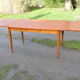Table scandinave