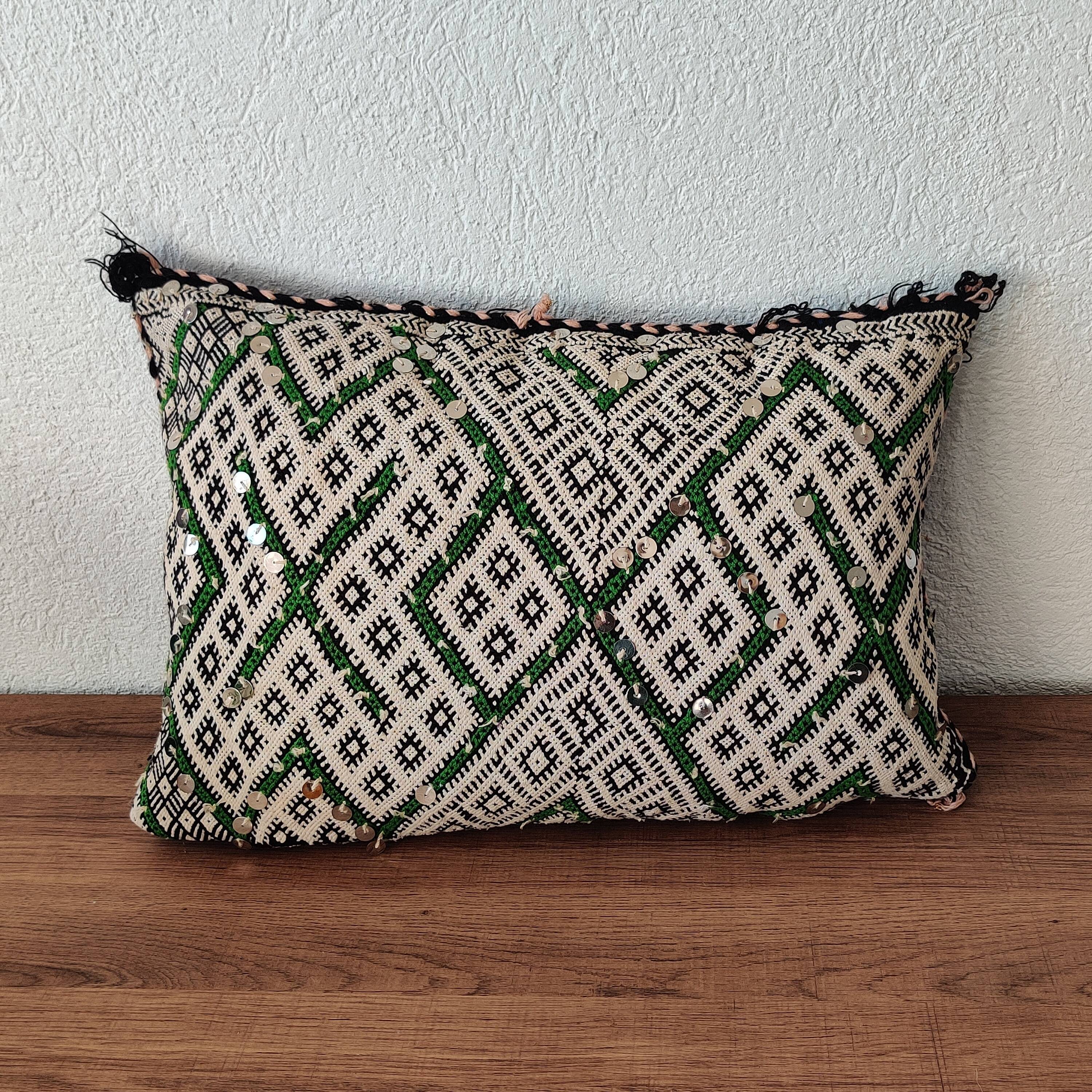 Berber cushion kilim green white