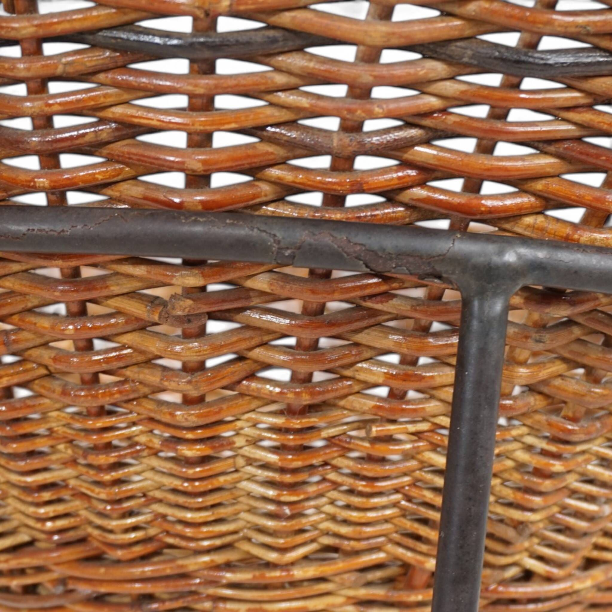 Pod Chairs – Pair of Rattan/Wicker Lounge Chairs on Metal Frame, 1970