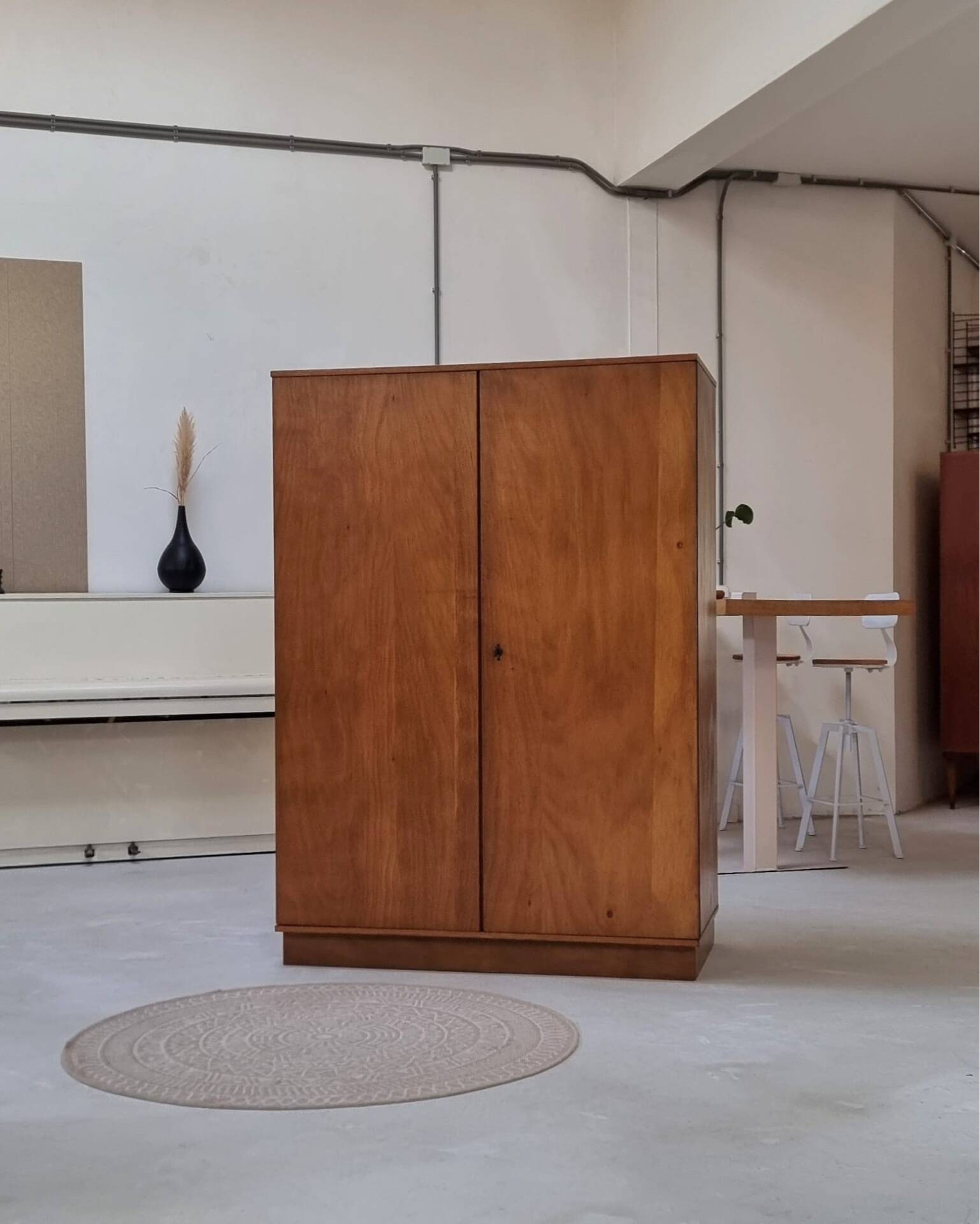 Armoire du milieu du siècle