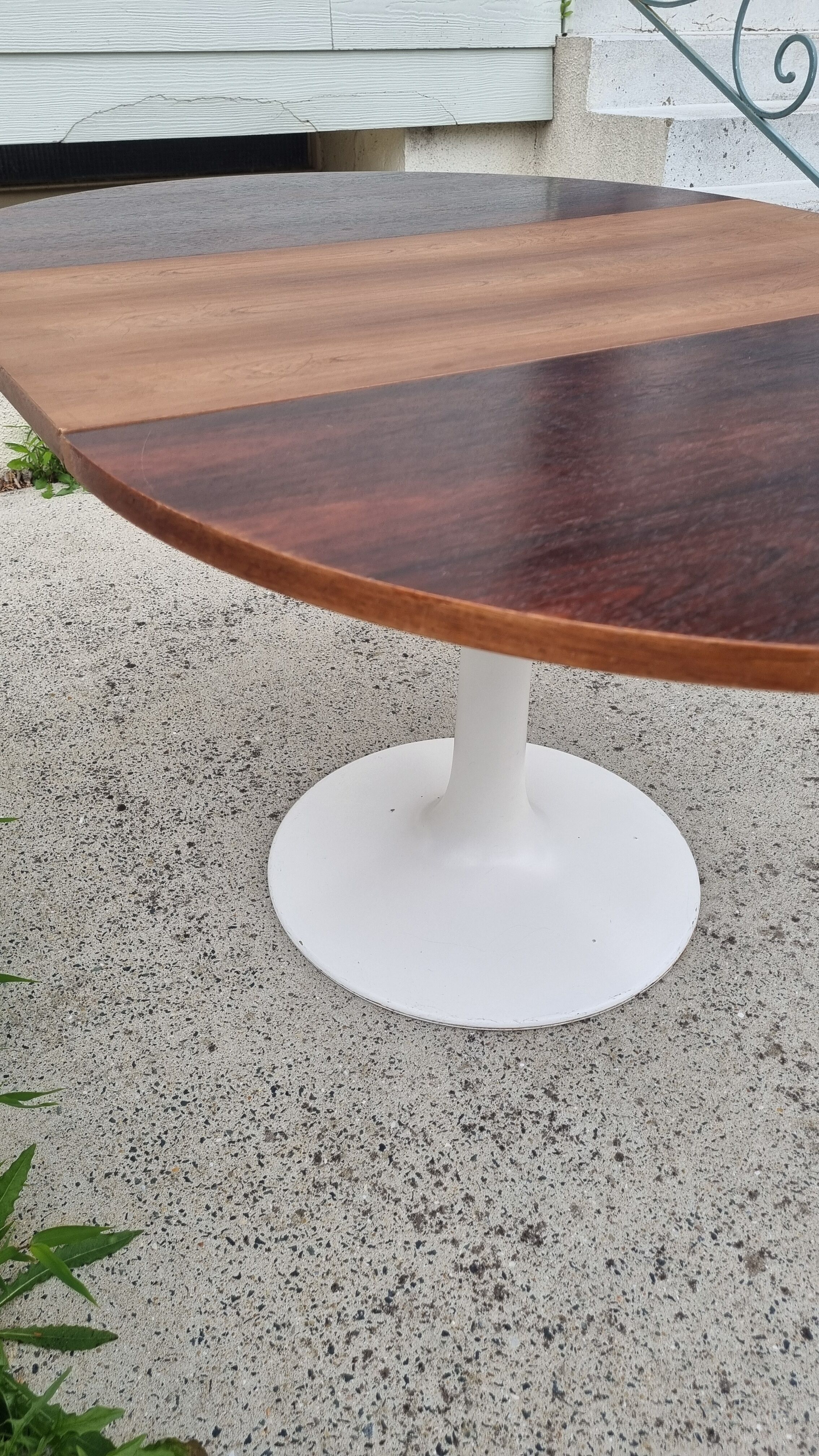 Table tulipe vintage