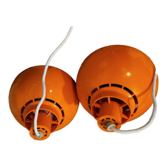 2 suspensions oranges Solar minosl par K. Kewo