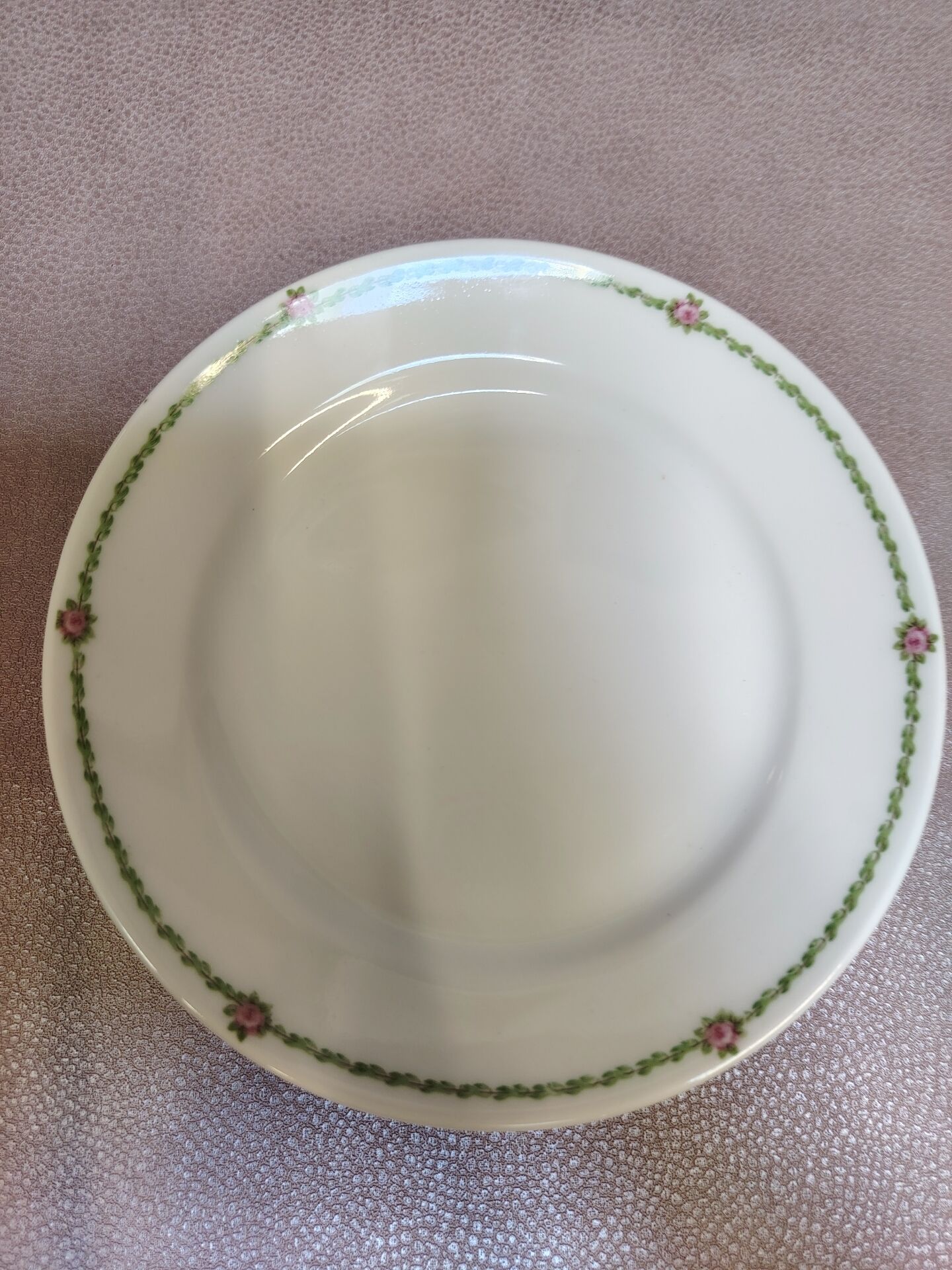 Set of 8 floral decorated porcelain dessert plates GDA Limoges