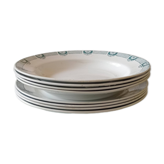 Set of 8 Saint-Amand Plates Comminges Model