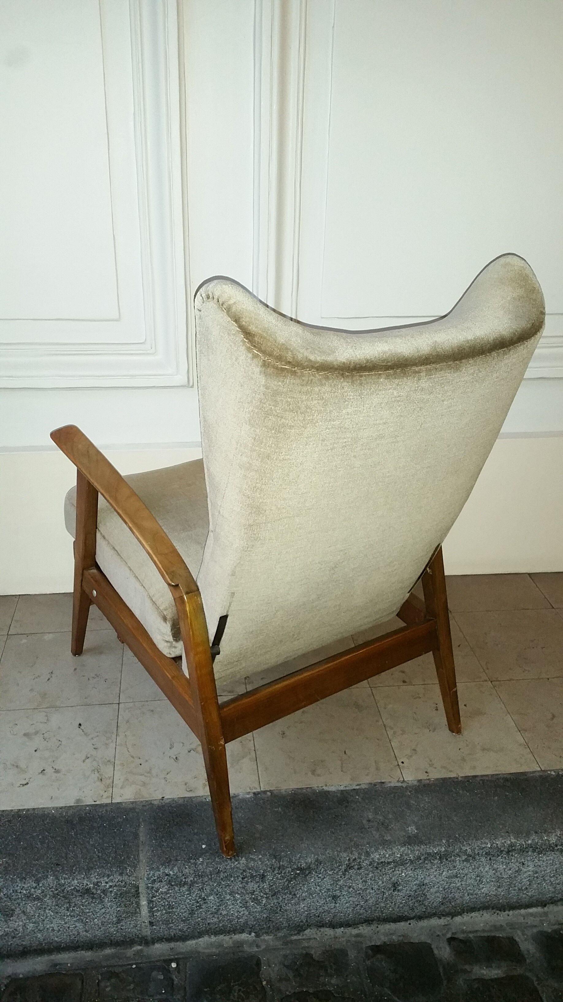 Wingback Chair wing chair beige Knoll 1965