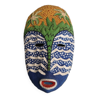 Masque ethnique en bois