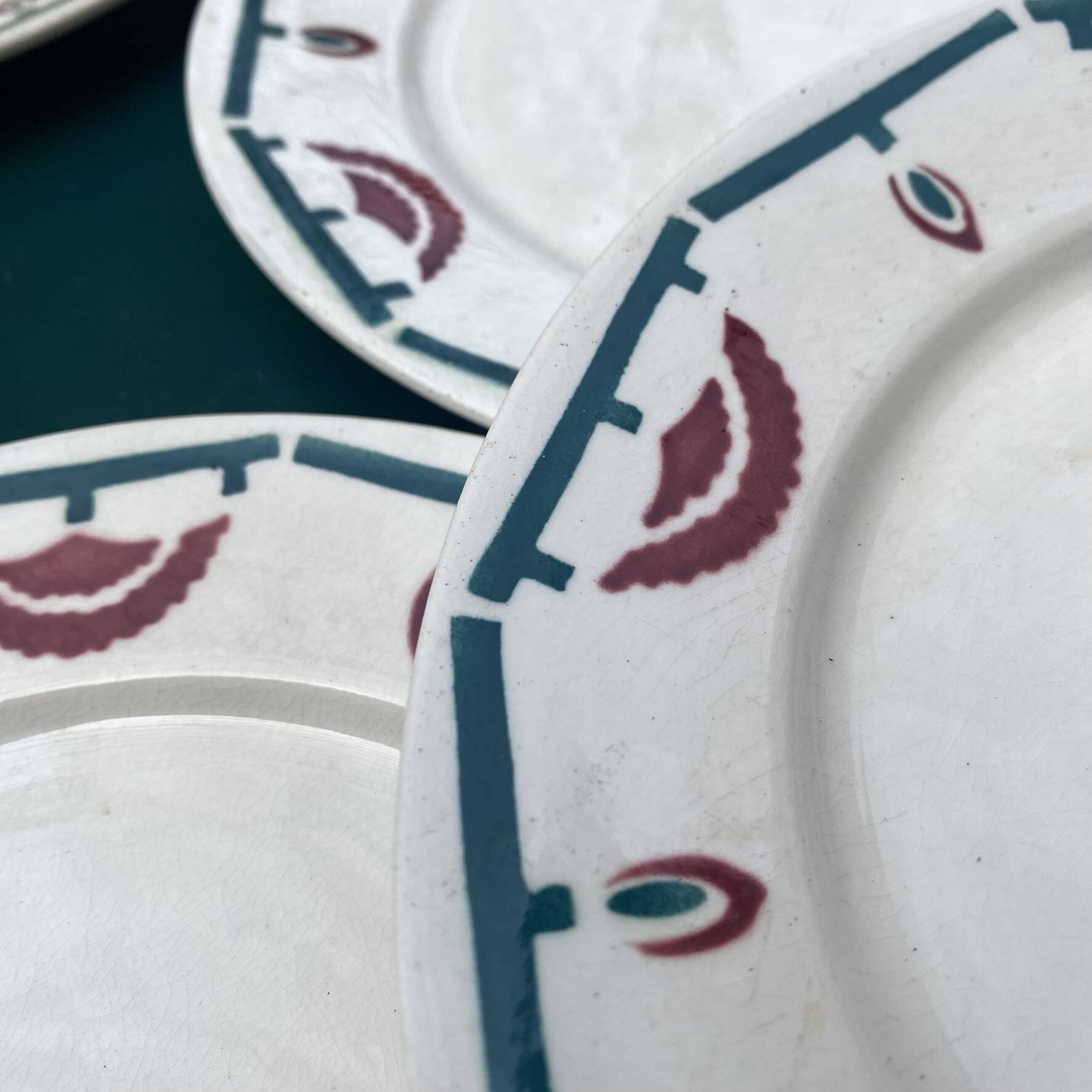 assiettes plates art déco badonviller El d'jem