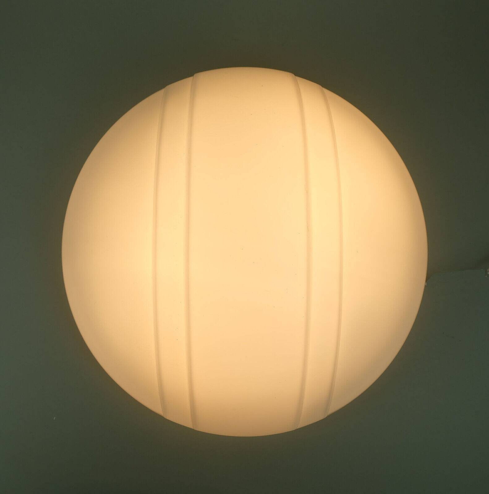 Putzler flush mount plafonnier verre blanc verre satiné années 1970 1980