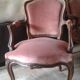 Paire fauteuils style Louis XV velours rose