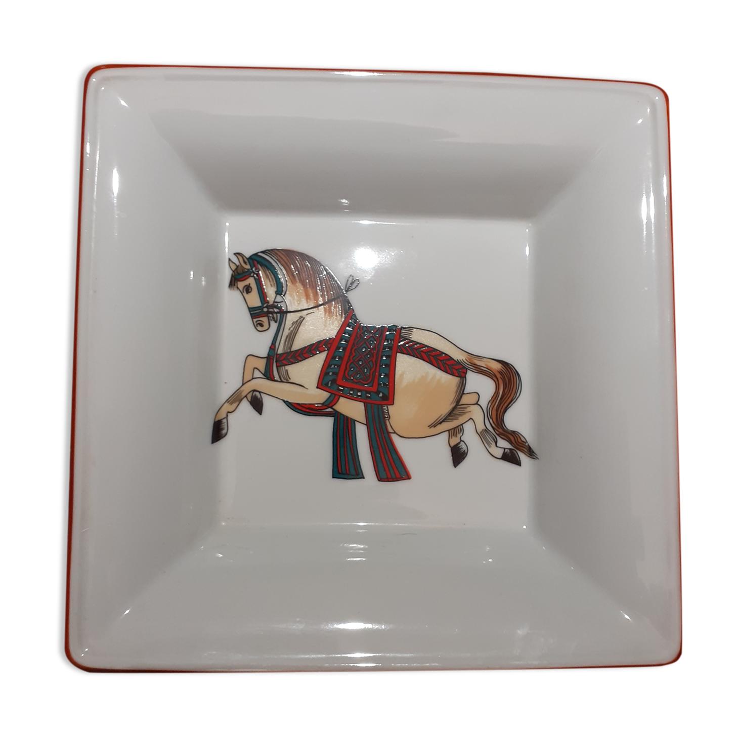 Horse porcelain pocket emptier
