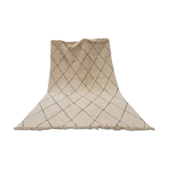 Beniouarain handmade wool rug 400x275 cm
