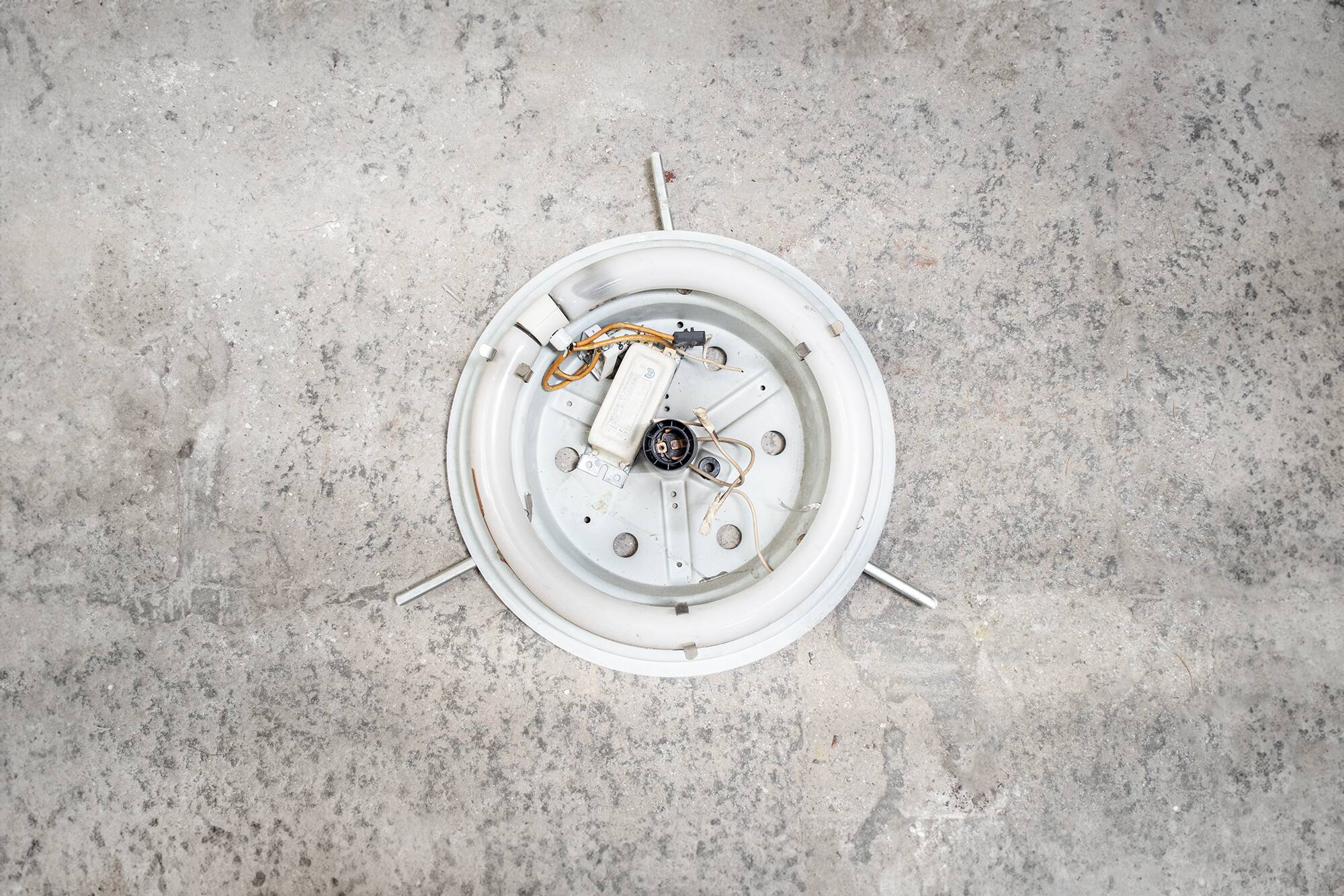 Lampada da parete e soffitto Vellela di Pier Giacomo and Achille Castiglioni per Flos 1968