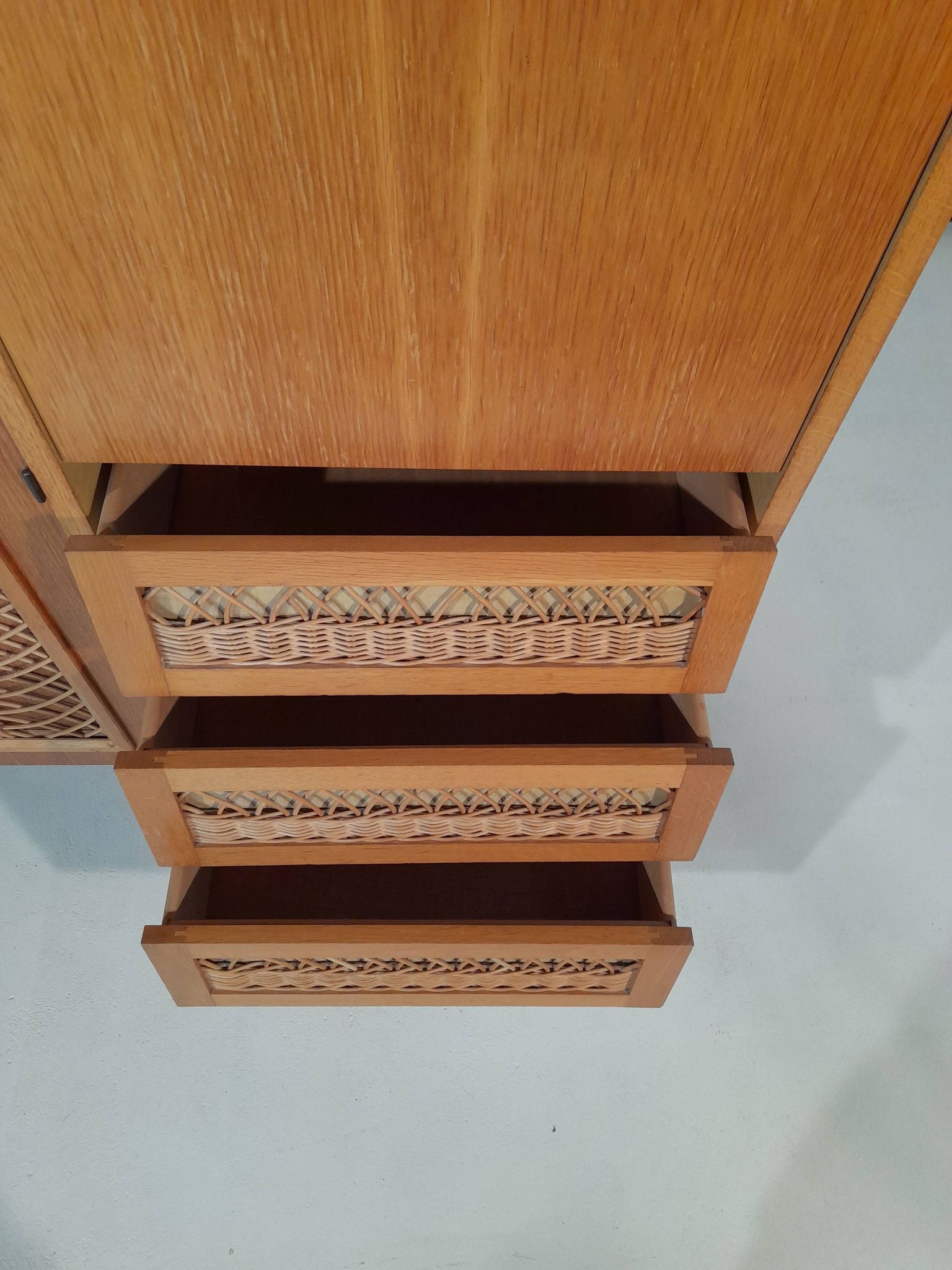 Meubles multifonctions en bois et rotin années 60
