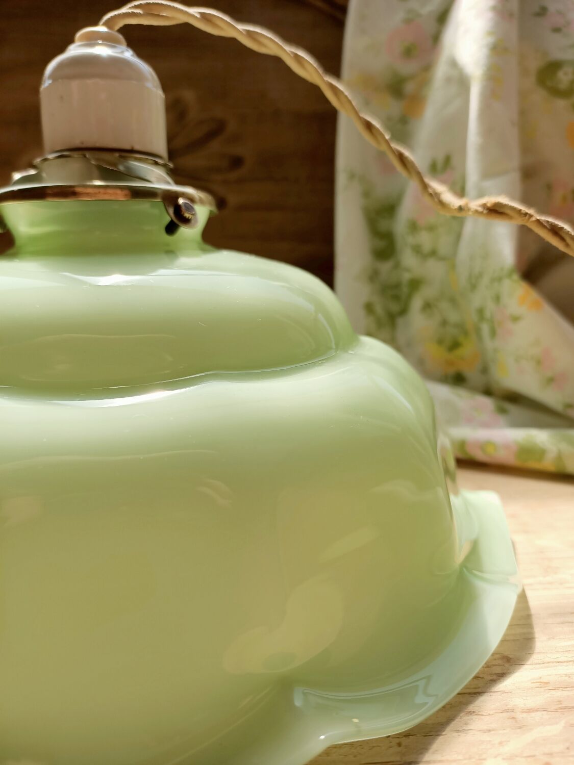 Suspension en verre vert