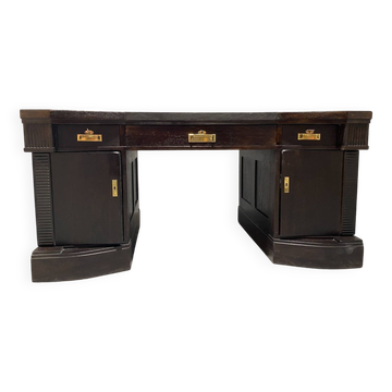 Bureau en chêne dans le style de la Sécession viennoise du début du 20e siècle.