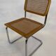 Chaise design Cesca modèle b32 en chrome