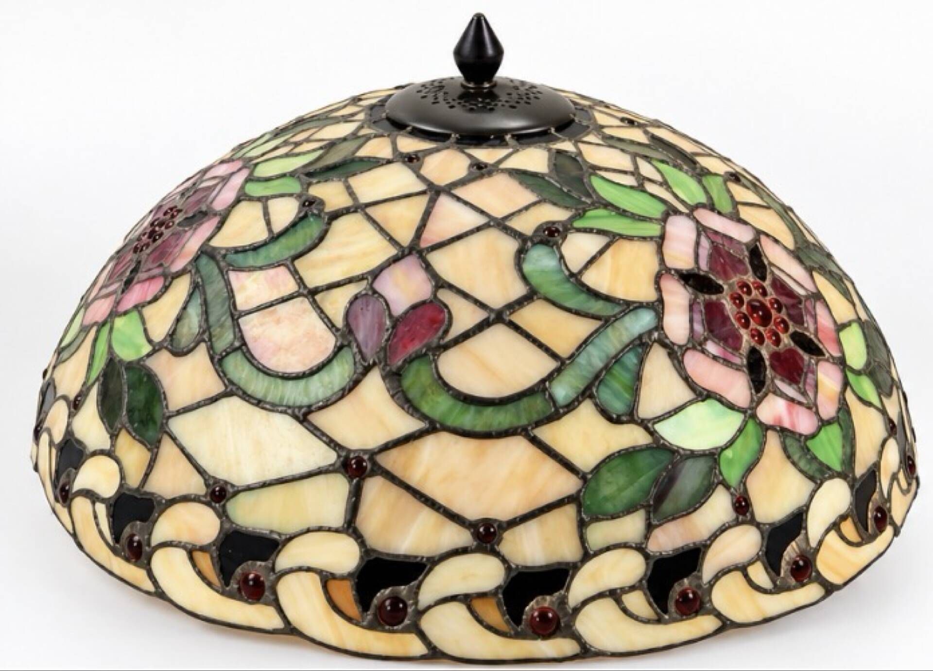 Large Tiffany-style stained glass lampshade with floral design – Ø 50 cm