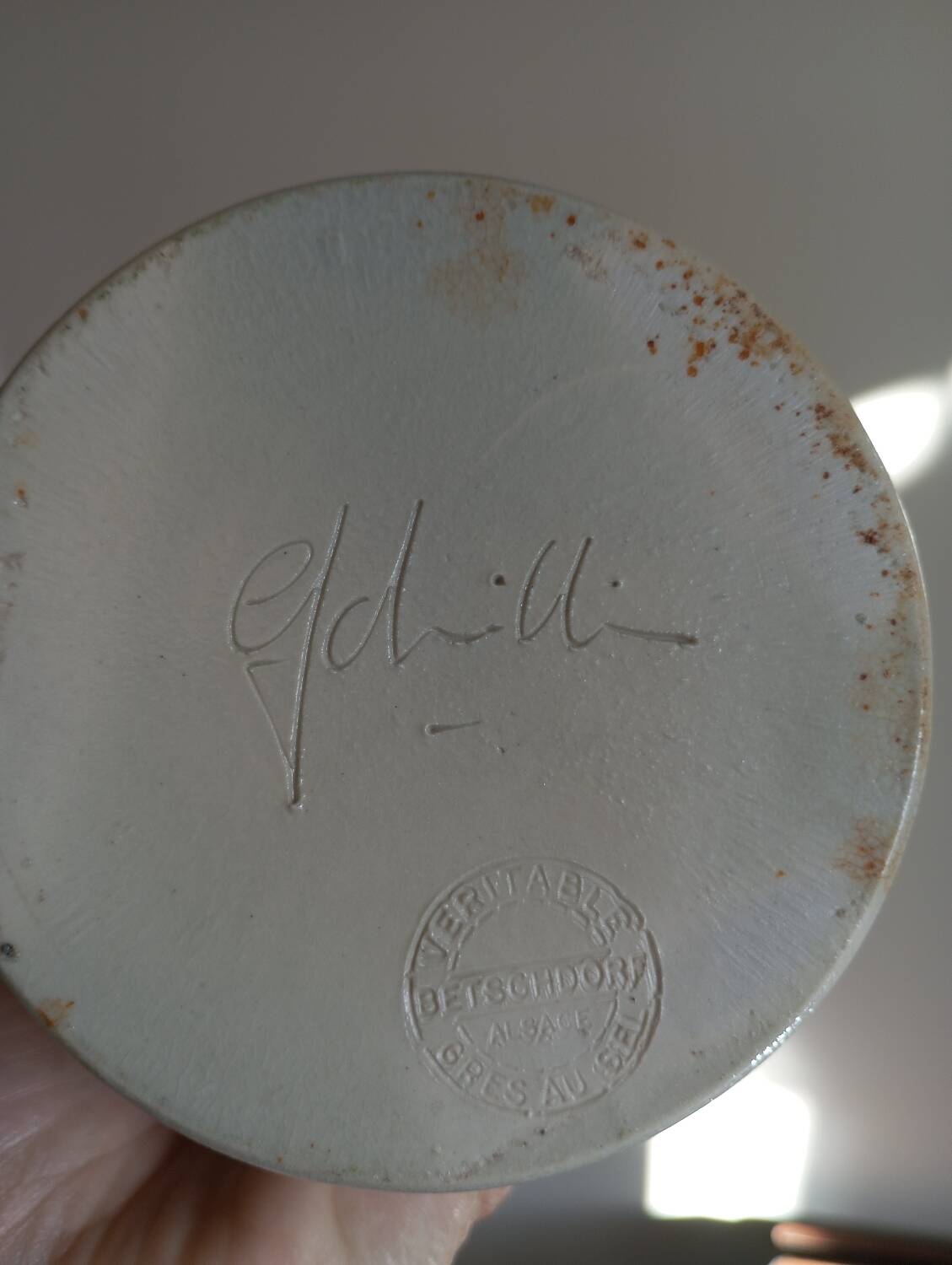 Betschdorf stoneware bottle with salt