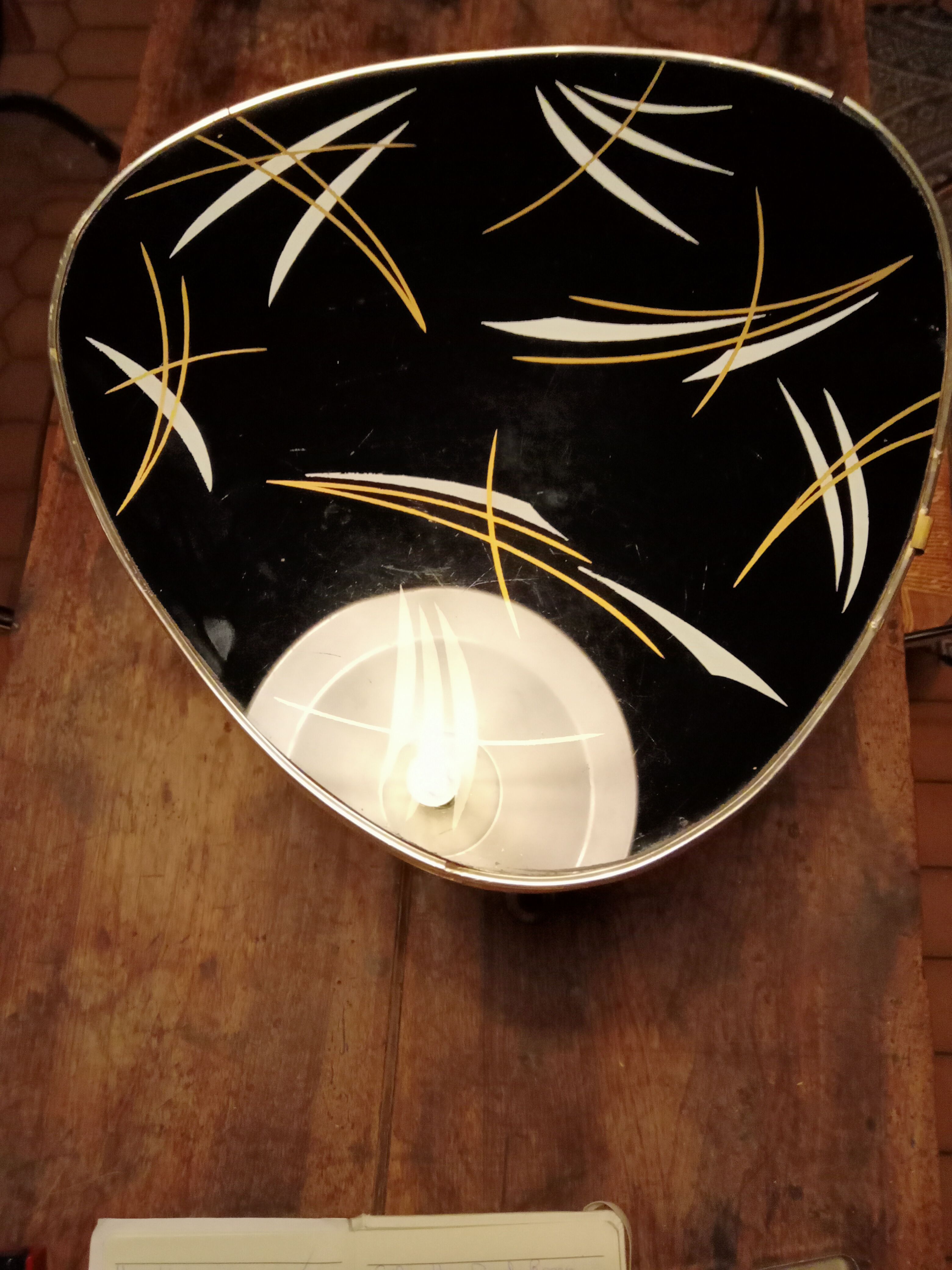 Tripod sofa end