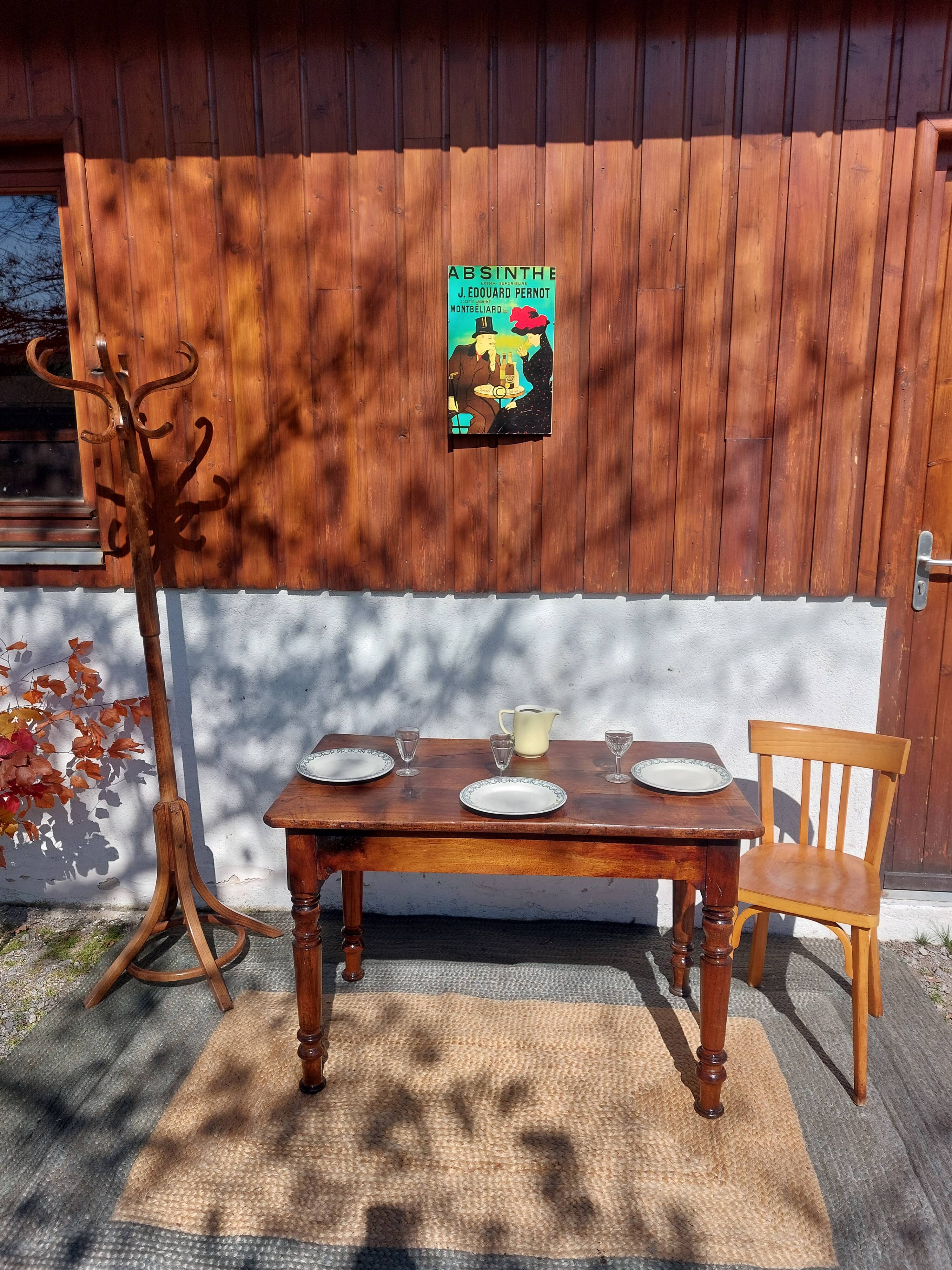 Bistro table, kitchen or desk