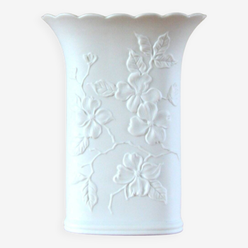 Porcelain / Faience / Biscuit vase by Ak Kaiser, Germany 1970