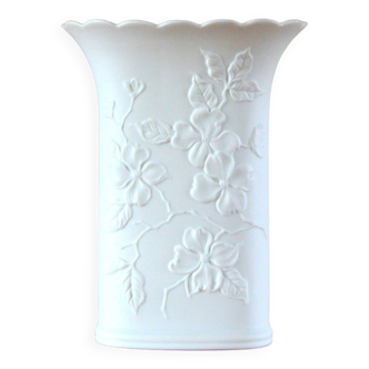 Porcelain / Faience / Biscuit vase by Ak Kaiser, Germany 1970