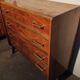 Commode vintage 4 tiroirs pieds compas