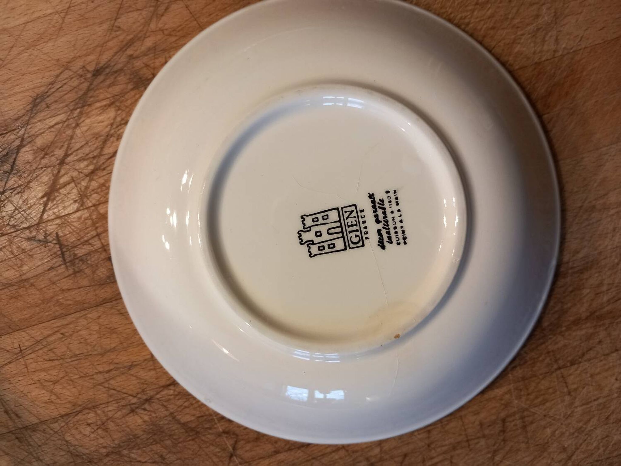 Assiette creuse en céramique de Gien
