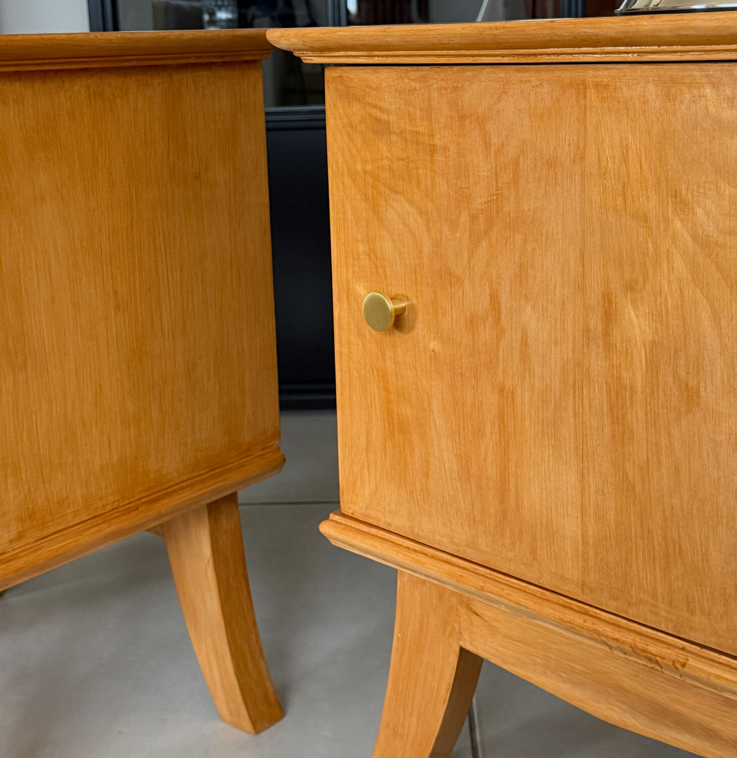 Vintage bedside table with tapered legs