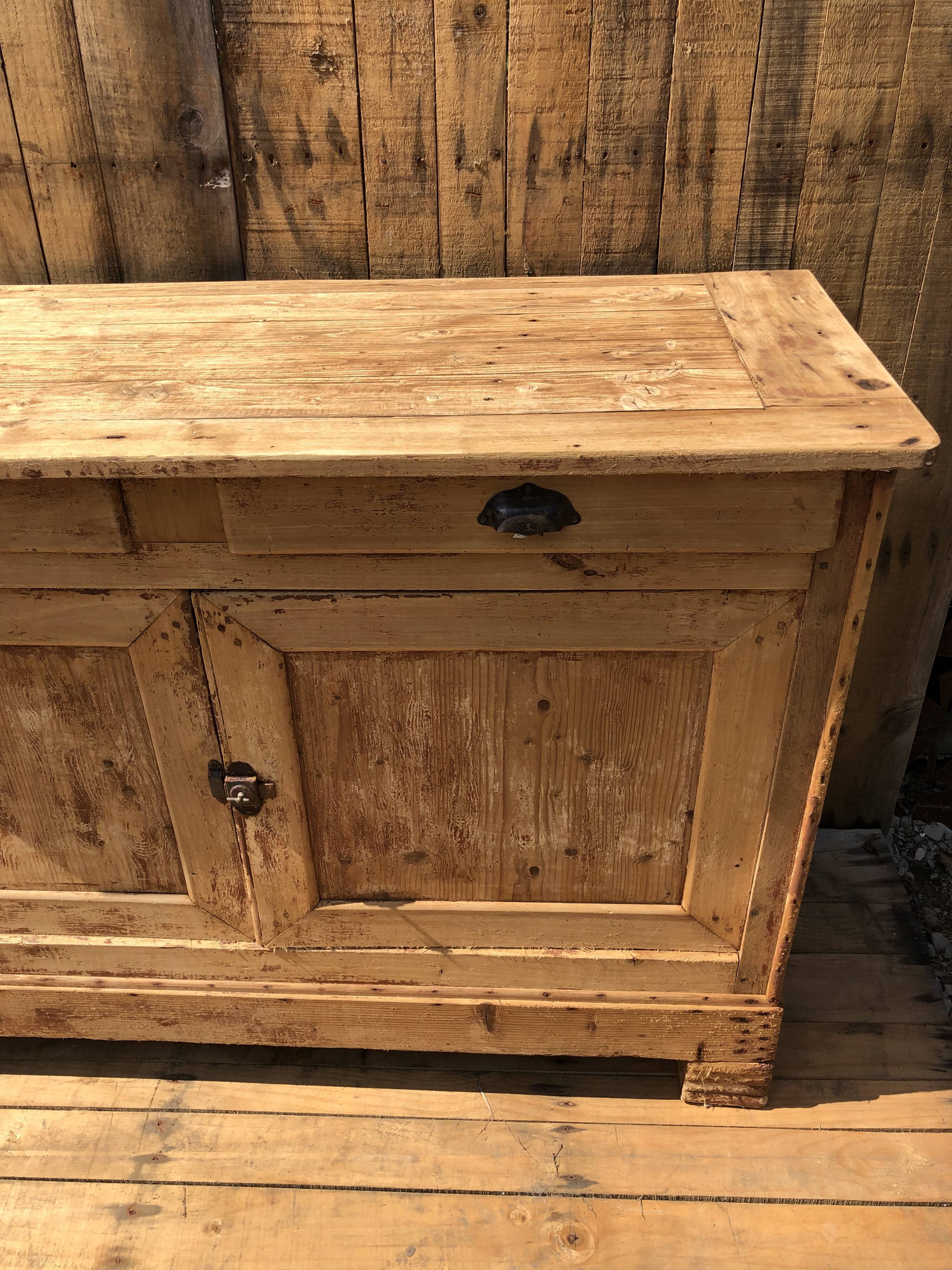 Low solid wood sideboard - large format