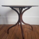 Old gueridon in wood