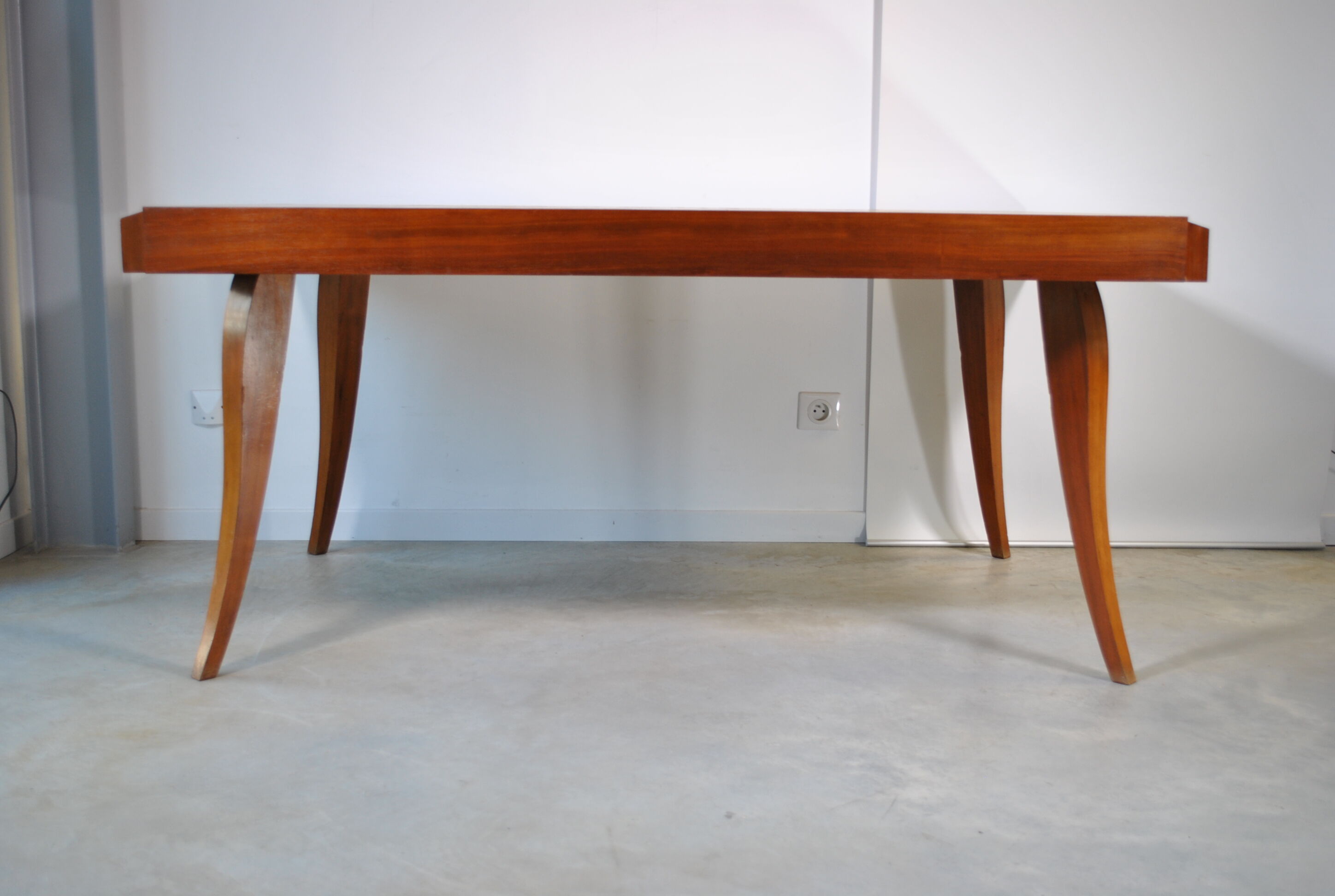 Extendable dining table circa 1950