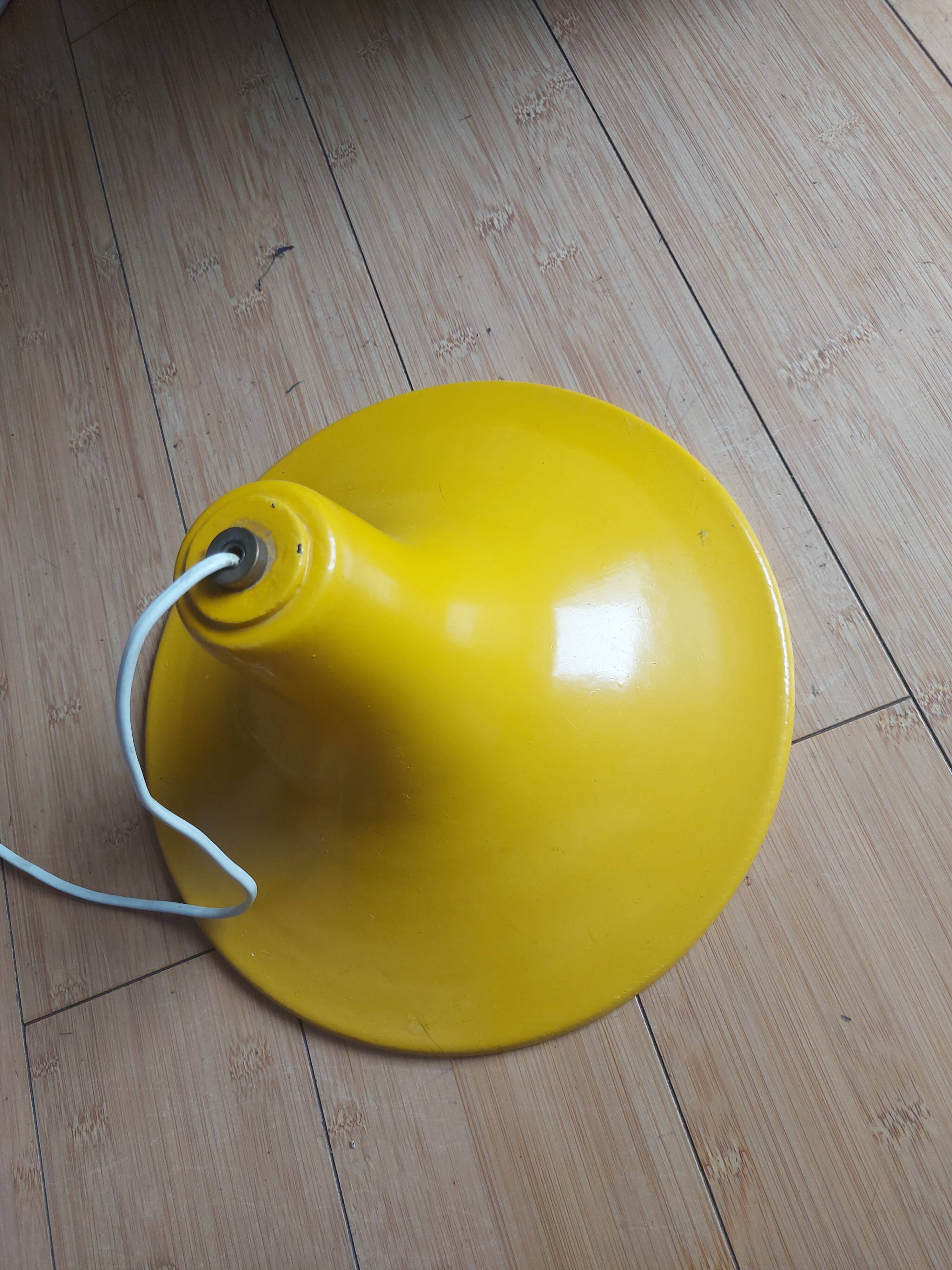 Suspension type indus in yellow metal