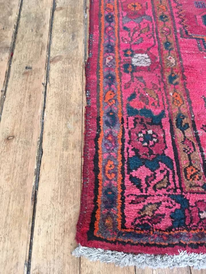 Vintage Persian rug 207x138cm