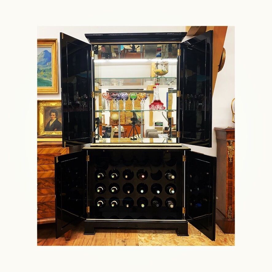 Meuble cave a vin art déco laqué noir et ivoire